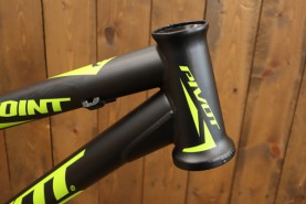 1.5テーパーヘッドチューブ