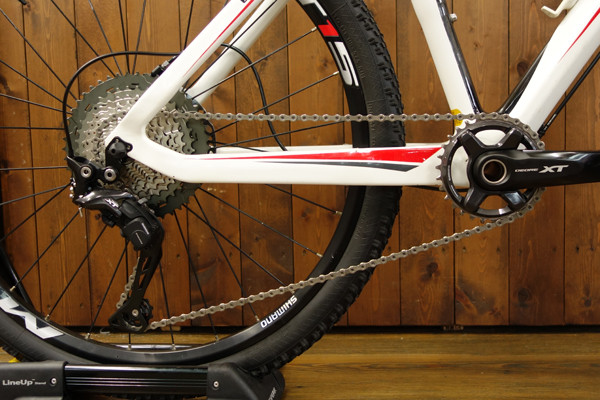 定番のSHIMANO M8000 1x11