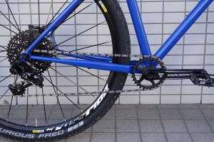 SRAMの1x11システムとRACEFACEのTURBIN CINCHクランクセット