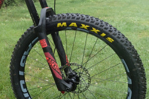 RockShox PIKEにMAXXISの27.5ｘ2.8タイヤという組み合わせ