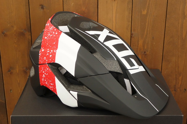 METAH  Red/Black
